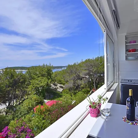 Gilve Hvar Town